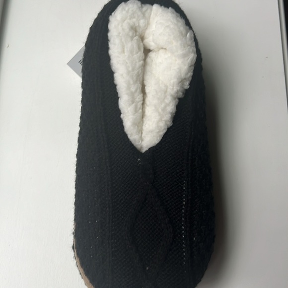 Mixit Black NWT Slipper Socks with Non Skid Bottoms - Picture 4 of 8